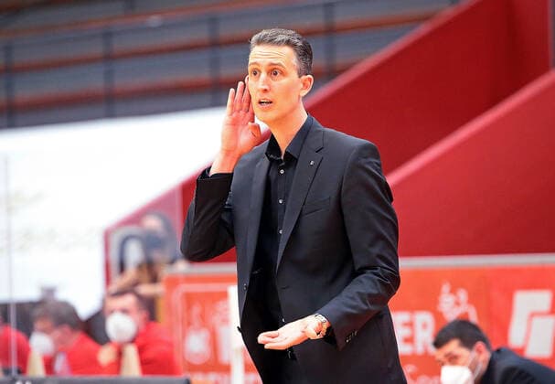 09.05.2021, xovx, Basketball BBL, JobStairs Gießen 46ers - Basketball Löwen Braunschweig Headcoach Pete Strobl (Basketball Löwen Braunschweig) Gießen Sporthalle Gießen-Ost Hessen Deutschland (DE)