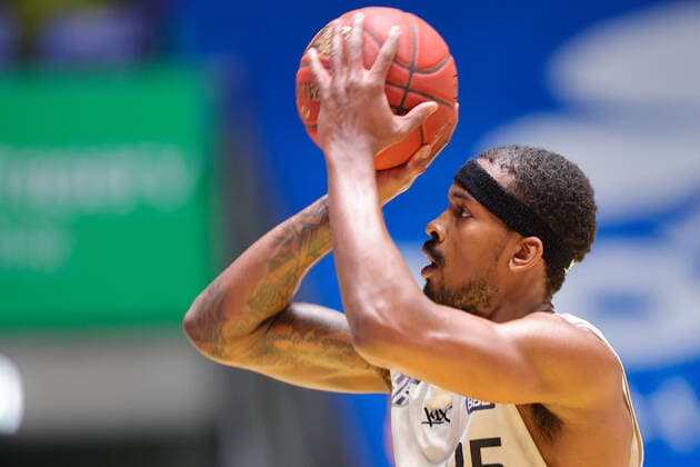 Fraport Skyliners - Hamburg Towers, easyCredit BBL Terry Allen (Hamburg Towers, 25). Basketball-Spiel der easyCredit BBL zwischen den Fraport Skyliners und den Hamburg Towers am 9. Mai 2021 in der Fraport-Arena in Frankfurt am Main., Frankfurt am Main Hessen Deutschland Fraport-Arena
