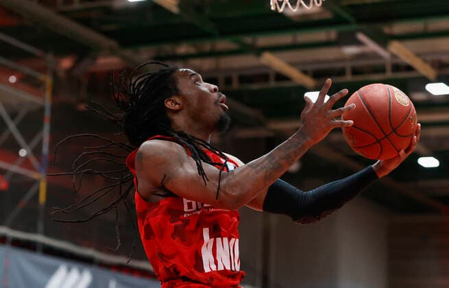 09.05.2021, Basketball, BBL 2020 2021, 34. Spieltag, s.Oliver Wuerzburg - RASTA Vechta, GER, Wuerzburg, s.Oliver Arena, Bild: v. li. Robert Lowery (s.Oliver Wuerzburg) Copyright: HMBxMedia xHeikoxBecker
