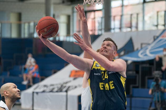 Syntainics MBC - EWE Baskets Oldenburg, Basketball, Bundesliga, Maenner, 2020 2021, 34. Spieltag, 09.05.2021, Rasid Mahalbasic (Oldenburg, 24). Syntainics MBC - EWE Baskets Oldenburg, Basketball, Bundesliga, Maenner, 2020 2021, 34. Spieltag, 09.05.2021, Weissenfels