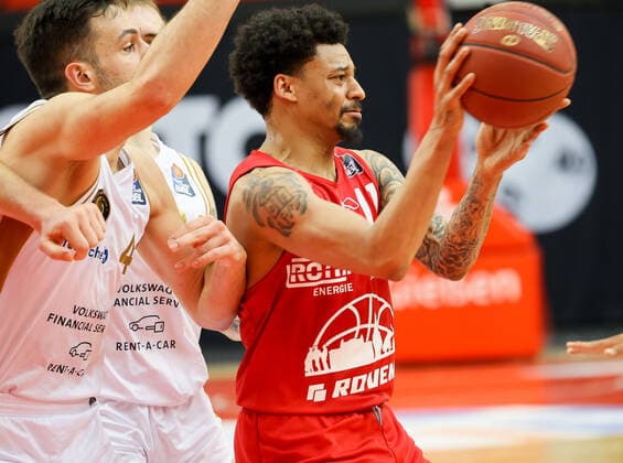 Diante Garrett (JobStairs GIESSEN 11), JobStairs GIESSEN 46ers vs Loewen Braunschweig, Basketball, Basketball Bundesliga, 34. Spieltag, 09.05.2021, JobStairs GIESSEN 46ers vs Loewen Braunschweig, Basketball, Basketball Bundesliga, 34. Spieltag, 09.05.2021, Foto: EIBNER Joerg Niebergall Giessen Copyright: xJoergxNiebergall Eibner-Pressefox EP_JNL