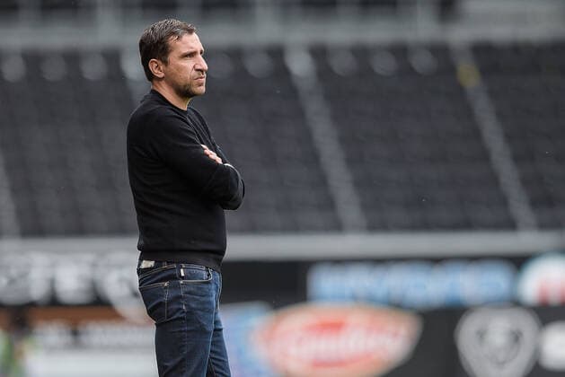 David LINARES ( entraineur Dijon ) - FOOTBALL : Angers vs Dijon - Ligue 1 - Angers - 09 05 2021 FedericoPestellini Panoramic 