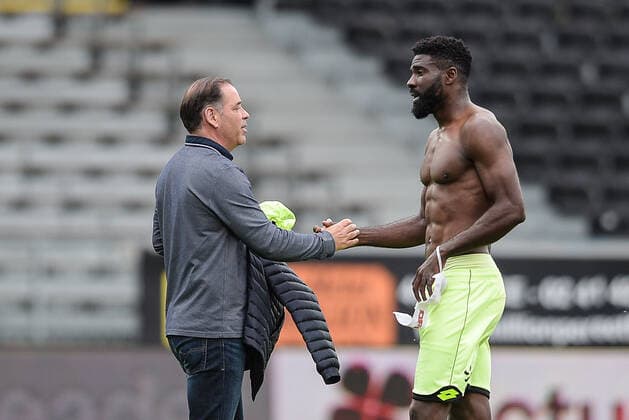 MOULIN Stephane ( entraineur Angers ) - ECUELE MANGA Bruno ( 25 - Dijon FCO ) - FOOTBALL : Angers vs Dijon - Ligue 1 - Angers - 09 05 2021 FedericoPestellini Panoramic 