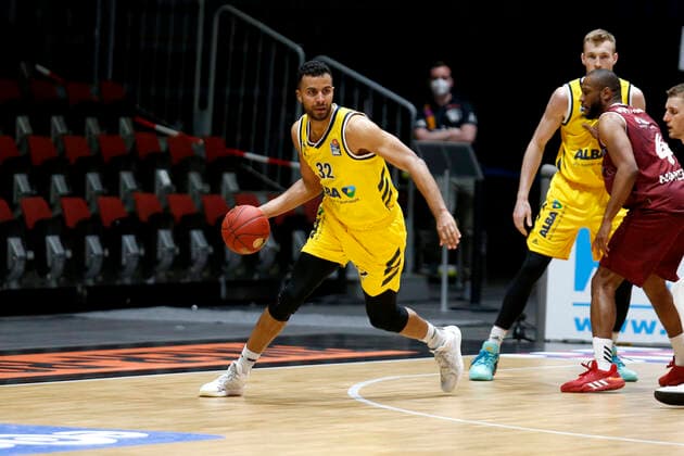 09.05.2021, easyCredit Basketball Bundesliga, BBL, Saison 2020 2021, Herren, Chemnitz Niners - ALBA Berlin Johannes Thiemann, Alba Berlin Chemnitz Messe Chemnitz Sachsen Germany