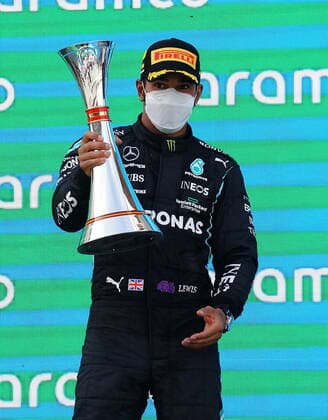 F1 Aramco Grand Prix von Spanien 2021 09.05.2021, Circuit de Catalunya, Barcelona, F1 Aramco Grand Prix von Spanien 2021 , im Bild Podium: Sieger Lewis Hamilton (GBR 44), Mercedes-AMG Petronas Formula One Team