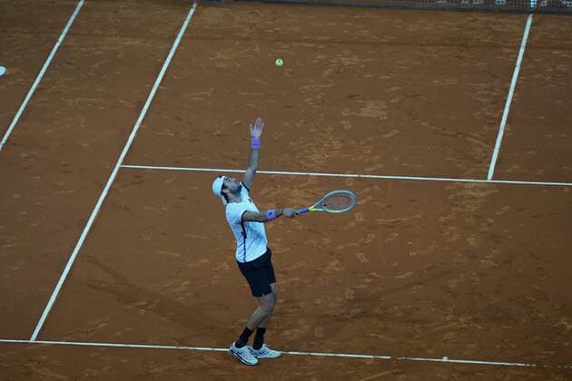 Alexander Zverev (GER) VS Matteo Berrettini (ITA) Durning final Match Master 1000 - Mutua Madrid Open 2021, Madrid May 9, 2021 Cordon Press