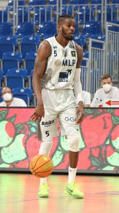 Shyron Ely ( 5, MLP Academics Heidelberg) am Ball beim 2. Final-Spiel in der BARMER 2. Basketball Bundesliga Pro A, MLP Academics Heidelberg - Bayer Giants Leverkusen. Heidelberg. 09.05.21 Basketball , 09.05.2021, Heidelberg (Deutschland)