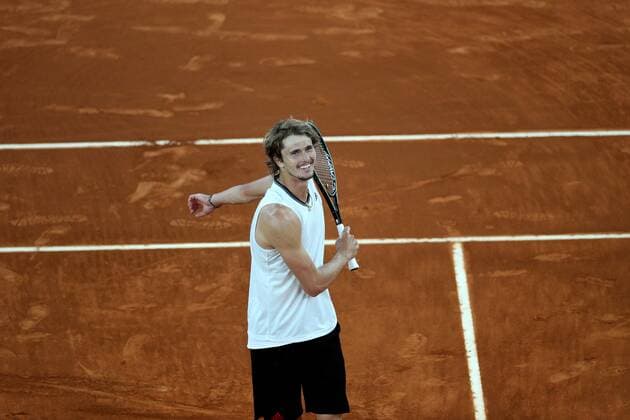 Alexander Zverev of Germany celebrates his victory against Matteo Berrettini of Italy during the men s final at the Mutua Madrid Open tennis tou?rnament in Madrid, Spain, 09 May 2021. Mutua Madrid Open tennis tou?rnament !ACHTUNG: NUR REDAKTIONELLE NUTZUNG!  Copyright: xRodrigoxJimenezx GRAF3596 20210509-637561931143795183