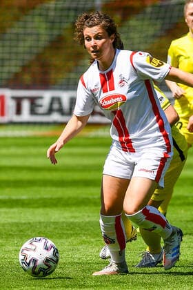Anja Pfluger (Köln, 20), Einzelbild, Aktion, Action , 09.05.2021, Köln (Deutschland), Fussball, 2. Frauen-Bundesliga Süd, 1. FC Köln - FC Würzburger Kickers, DFB DFL REGULATIONS PROHIBIT ANY USE OF PHOTOGRAPHS AS IMAGE SEQUENCES AND OR QUASI-VIDEO.