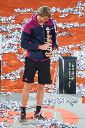 Mutua Madrid Open - Day Eleven Alexander Zverev of Germany celebrates with the trophy following victory against Matteo Berrettini of Italy in the Mutua Madrid Open Final on day eleven of the Mutua Madrid Open tennis tournament at La Caja Magica on May 09, 2021 in Madrid, Spain. Madrid Spain gonzalez-notitle210509_npDpq  Copyright: xOscarxGonzalezx