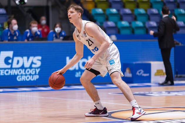 Fraport Skyliners - Hamburg Towers, easyCredit BBL Justus Hollatz (Hamburg Towers, 21). Basketball-Spiel der easyCredit BBL zwischen den Fraport Skyliners und den Hamburg Towers am 9. Mai 2021 in der Fraport-Arena in Frankfurt am Main., Frankfurt am Main Hessen Deutschland Fraport-Arena