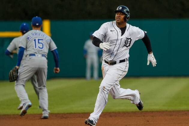 May 11, 2021, USA: Detroit Tigers second baseman Jonathan Schoop (7) runs towards third base after batting a triple against Kansas City Royals during the third inning at Comerica Park in Detroit on Tuesday, May 11, 2021. USA - ZUMAm67_ 20210511_zaf_m67_014 Copyright: xJunfuxHanx