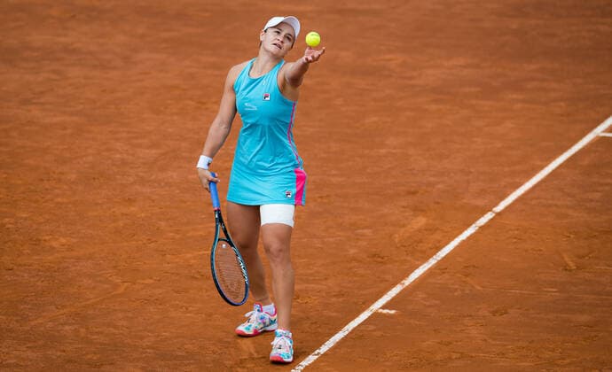 May 12, 2021, ROMA, ITALY: Ashleigh Barty of Australia in action during the second round of the 2021 Internazionali BNL d Italia WTA, Tennis Damen 1000 tournament against Yaroslava Shvo dova of Kazakhstan ROMA ITALY - ZUMAa181 20210512_zaa_a181_168 Copyright: xRobxPrangex