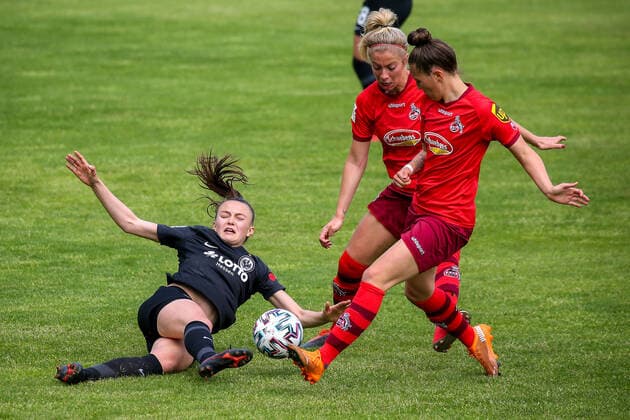 13.05.2021 2.BL 6. Spieltag Eintracht Frankfurt II 1.FC Köln v.l., Kara Bathmann (Eintracht Frankfurt II), ,Sharon Beck (1.FC Köln), Sabrina Horvat (1.FC Köln), Zweikampf, Action, Aktion, Battles for the Ball (DFL DFB REGULATIONS PROHIBIT ANY USE OF PHOTOGRAPHS as IMAGE SEQUENCES and or QUASI-VIDEO) Copyright: JoaquimxFerreira