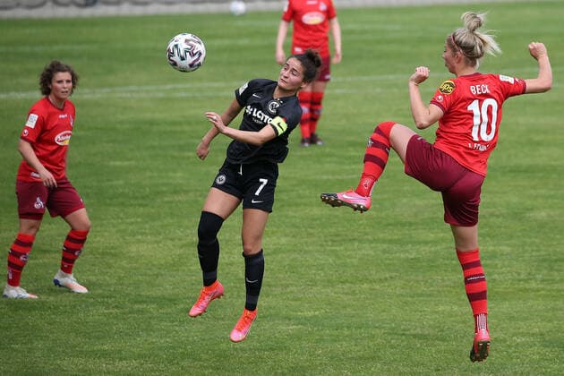 13.05.2021 2.BL 6. Spieltag Eintracht Frankfurt II 1.FC Köln v.l., Caroline Krawczyk (Eintracht Frankfurt II), Sharon Beck (1.FC Köln) Zweikampf, Action, Aktion, Battles for the Ball (DFL DFB REGULATIONS PROHIBIT ANY USE OF PHOTOGRAPHS as IMAGE SEQUENCES and or QUASI-VIDEO) Copyright: JoaquimxFerreira