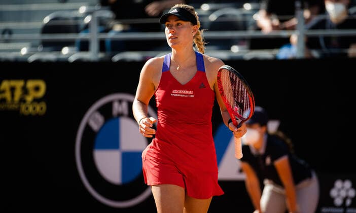 May 13, 2021, ROMA, ITALY: Angelique Kerber of Germany in action during her third-round match at the 2021 Internazionali BNL d Italia WTA, Tennis Damen 1000 tournament against Jelena Ostapenko of Latvia ROMA ITALY - ZUMAa181 20210513_zaa_a181_108 Copyright: xRobxPrangex
