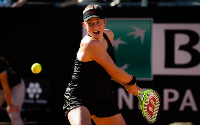 May 13, 2021, ROMA, ITALY: Jelena Ostapenko of Latvia in action during her third-round match at the 2021 Internazionali BNL d Italia WTA, Tennis Damen 1000 tournament against Angelique Kerber of Germany ROMA ITALY - ZUMAa181 20210513_zaa_a181_114 Copyright: xRobxPrangex