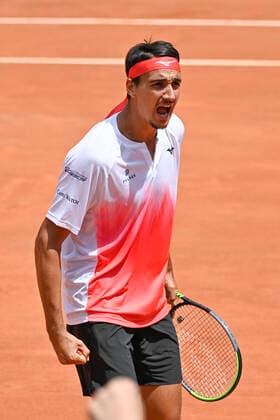 Photo Fabrizio Corradetti - LaPresse 15 05 2021 Roma (Italy) Tennis Quarter final Lorenzo Sonego (ITA) vs Andrey Rublev (RUS) Internazionali BNL d Italia 2021 In the pic: Lorenzo Songego celebrate safter reach semifinal  Copyright: xFabrizioxCorradetti LaPressex