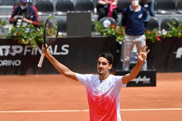 Photo Fabrizio Corradetti - LaPresse 15 05 2021 Roma (Italy) Tennis Quarter final Lorenzo Sonego (ITA) vs Andrey Rublev (RUS) Internazionali BNL d Italia 2021 In the pic: Lorenzo Songego celebrate safter reach semifinal  Copyright: xFabrizioxCorradetti LaPressex