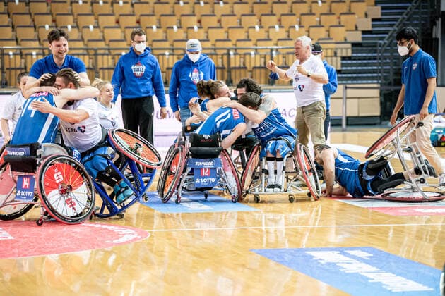 RBBL1 Playoffs 2021; Spiel 2 RSV Lahn-Dill - RSB Thuringia Bulls; 15.05.2021 Michael Engel (Trainer RSB Thuriniga Bulls), Lutz Lessmann (RSB Thuringia Bulls), Aliaksandr Halouski (RSB Thuringia Bulls, 14), Karlis Podnieks (RSB Thuringia Bulls, 11), Jens Albrecht (RSB Thuringia Bulls, 12), Ian Pierson (RSB Thuringia Bulls, 23), Vahid Gholamazad (RSB Thuringia Bulls, 7) RBBL1 Playoffs 2021; Spiel 2 RSV Lahn-Dill - RSB Thuringia Bulls; 15.05.2021; Rittal Arena, Wetzlar (Hessen) Copyright: xBEAUTIFULxSPORTS Roeczeyx