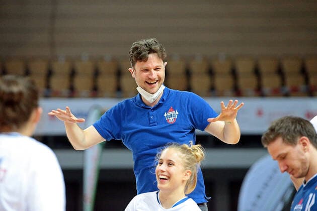 15.05.2021, xovx, Rollstuhlbasketball Bundesliga, Playoffs-Finale Deutsche Meisterschaft - Spiel 2, RSV Lahn-Dill - RSB Thuringia Bulls Trainer Michael Engel (RSB Thuringa Bulls) bejubelt den Sieg um die Deutsche Meisteerschaft. Wetzlar Rittal-Arena Hessen Deutschland (DE)