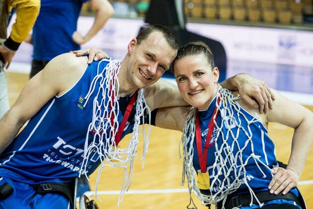 RBBL1 Playoffs 2021; Spiel 2 RSV Lahn-Dill - RSB Thuringia Bulls; 15.05.2021 Andre Bienek (RSB Thuringia Bulls, 10), Jitske Visser (RSB Thuringia Bulls, 8) RBBL1 Playoffs 2021; Spiel 2 RSV Lahn-Dill - RSB Thuringia Bulls; 15.05.2021; Rittal Arena, Wetzlar (Hessen) Copyright: xBEAUTIFULxSPORTS Wunderlx