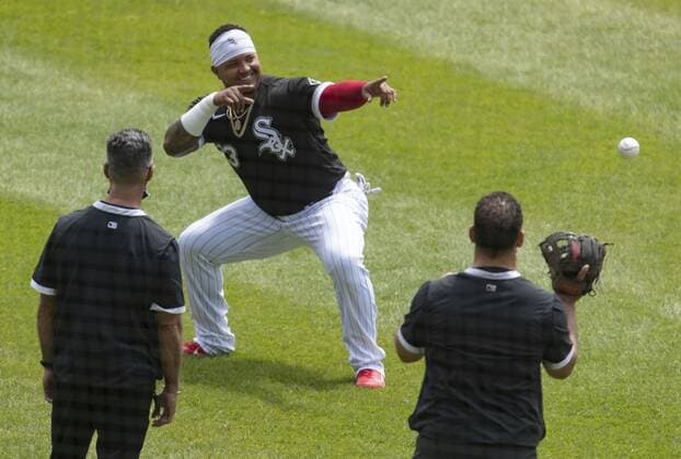 Baseball, MLB, Chicago White Sox - Kansas City Royals May 16, 2021: White Sox designated hitter Yermin Mercedes goofs around before the game against the Royals on May 16, 2021. - ZUMAm67_ 0118145811st Copyright: xBrianxCassellax