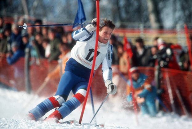Archivbilder der Woche Sport KW20 Olympische Winterspiele in Sarajevo 1984. Ski Alpin: Oswald Tötsch (ITA) Aktion, Slalom, 22.02.1984 (geschätzt). *** Olympic Winter Games in Sarajevo 1984 Alpine Skiing Oswald Tötsch ITA Action, Slalom, 22 02 1984 estimated HM