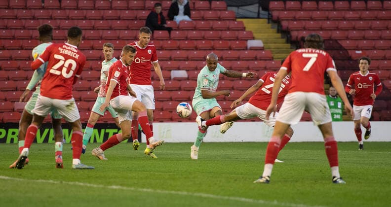 Barnsley v Swansea City Sky Bet Championship Andre Ayew of Swansea City scores his team s 1st goal to make it 1-0 during the Sky Bet Championship Play-Off Semi Final 1st leg between Barnsley and Swansea City at Oakwell, Barnsley Content Not Available For UK Newspapers Copyright: xRussellxHartx FIL-15554-0013