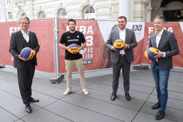 BASKETBALL - FIBA 3x3 Olympic Qualification GRAZ,AUSTRIA,18.MAY.21 - BASKETBALL - FIBA 3x3 Olympic Qualifying Tournament, OEBV, press conference, PK, Pressekonferenz Image shows Christopher Drexler (Styria), head coach Stano Stelzhammer (AUT), Stefan Laimer (OEBV) and Kurt Hohensinner (Graz).  GEPAxpictures xChristianxWalgram