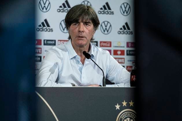 Sport Themen der Woche KW20 Sport Bilder des Tages DIE MANNSCHAFT Ð Bekanntgabe des EURO-Kaders, Bundestrainer Joachim Loew benennt in einer virtuellen Pressekonferenz den Kader der deutschen Fussball-Nationalmannschaft für die Europameisterschaft 2021 und beantwortet Fragen von Fans, Joachim Loew (Bundestrainer), Frankfurt am Main, 19.05.2021, Foto: Thomas Boecker DFBPool via Norbert Schmidt DIE MANNSCHAFT Ð Bekanntgabe des EURO-Kaders
