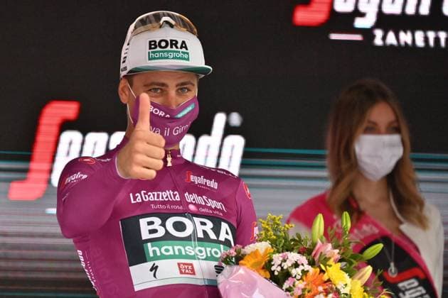 Sport Bilder des Tages Photo Massimo Paolone LaPresse May 19, 2021 Montalcino, Italy Cycling Giro d Italia 2021 - 104th edition - Stage 11 - from Perugia to Montalcino In the pic: SAGAN Peter (SVK) (BORA - HANSGROHE) cyclamen jersey  Copyright: xMassimoxPaolone LaPressex
