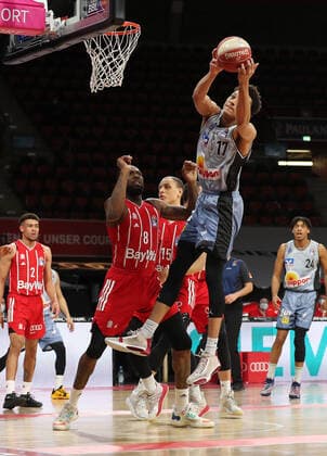 Jamuni McNeace (Crailsheim) mit dem Rebound GER, FC Bayern Basketball vs. Hakro Merlins Crailsheim, Basketball, 1.Bundesliga, Playoffs 2020 2021, Viertelfinale Spiel 1, 19.05.2021, GER, FC Bayern Basketball vs. Hakro Merlins Crailsheim, Basketball, 1.Bundesliga, Playoffs 2020 2021, Viertelfinale Spiel 1, 19.05.2021, Muenchen Copyright: xEIBNER MarcelxEngelbrechtx EP_EER