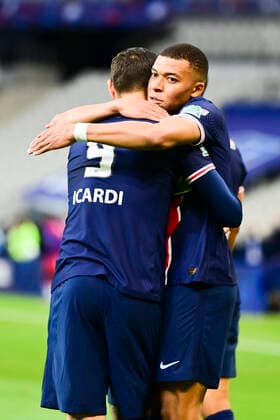 Joie des joueurs du PSG apres le but de Mauro Icardi (PSG) sur une passe de Kylian Mbappe (PSG) FOOTBALL : Finale de la Coupe de France - Monaco vs PSG - 19 05 2021 JBAutissier Panoramic 