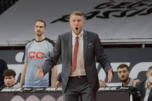 Erregung ¦ Crailsheims Trainer Tuomas IISALO. Basketball, Bayern - Crailsheim, BBL-Playoff, Viertelfinale, 1.Spiel, Saison 2020-2021, am 19.5.2021 in Muenchen, A U D I D O M E, Deutschland. Quelle Copyright Credit : Oryk HAIST