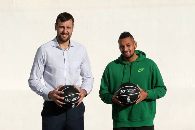 NBA, Basketball Herren, USA PARTNERSHIP LAUNCH, Andrew Bogut and Nick Kyrgios pose inside Bondi Icebergs pool which has been converted to a basketball court during a National Basketball Association (NBA) brand partnership launch, in Sydney, Thursday, May 20, 2021. ( NO ARCHIVING, EDITORIAL USE ONLY, NO USE IN BOOKS WITHOUT CONSENT SYDNEY NSW AUSTRALIA  Copyright: xBRENDONxTHORNEx 20210520001543598273