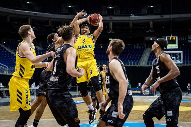 Basketball Berlin 20.05.2021 1. Bundesliga easyCredit-BBL BBL Saison 2020 2021 Playoffs Viertelfinale Spiel 1 Alba Berlin - Hamburg Towers Peyton Siva (Alba Berlin, No.03)