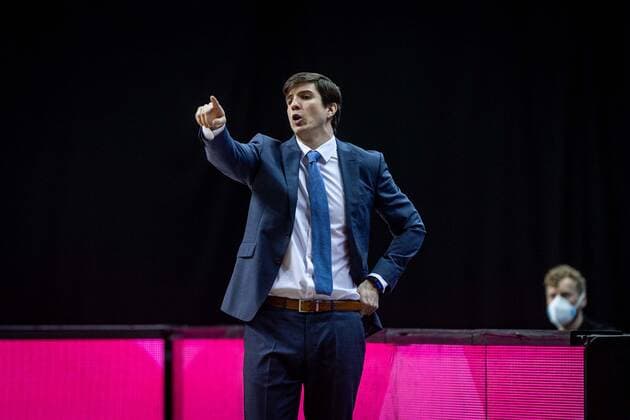 Basketball Berlin 20.05.2021 1. Bundesliga easyCredit-BBL BBL Saison 2020 2021 Playoffs Viertelfinale Spiel 1 Alba Berlin - Hamburg Towers Pedro Calles (Hamburg, Trainer)