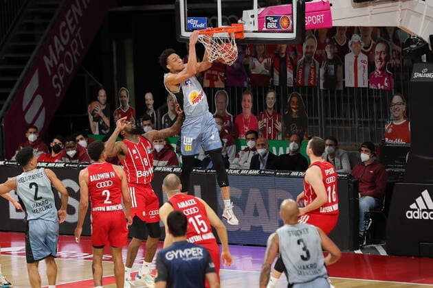 Jamuni McNeace (Crailsheim) punktet GER, FC Bayern Basketball vs. Hakro Merlins Crailsheim, Basketball, 1.Bundesliga, Playoffs 2020 2021, Viertelfinale Spiel 2, 21.05.2021, GER, FC Bayern Basketball vs. Hakro Merlins Crailsheim, Basketball, 1.Bundesliga, Playoffs 2020 2021, Viertelfinale Spiel 2, 21.05.2021, Muenchen Copyright: xEIBNER MarcelxEngelbrechtx EP_EER