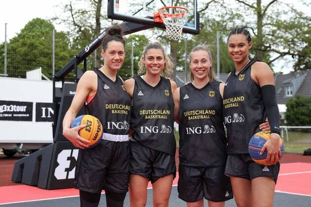 3x3 Damen Basketball Nationalmannschaft Medientraining, 21.05.2021 Stefanie Grigoleit, Theresa Simon, Svenja Brunckhorst, Satou Sabally, v.l. - 3x3 Damen Basketball Nationalmannschaft Medientraining 21.05.2021 in Düsseldorf. Copyright: xBEAUTIFULxSPORTS KennyxBeelex