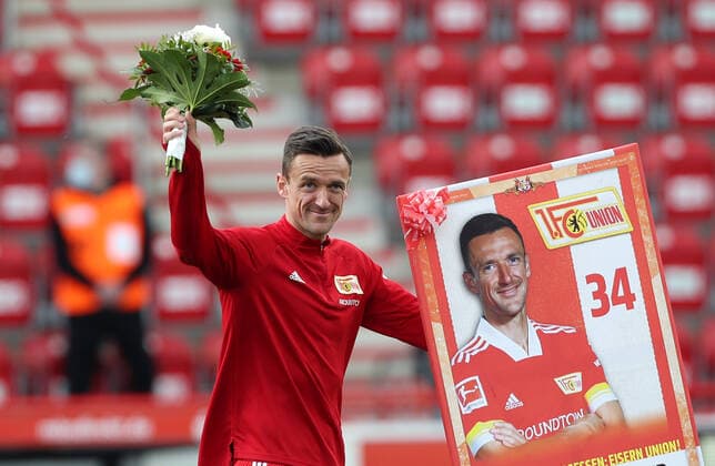 Verabschiedung Christian Gentner Fußball Fussball DFL Bundesliga Herren Saison 2020 2021 22.05.2021 1.FC Union Berlin FCU vs. RasenBallsport RB Leipzig RBL Geisterspiel wegen Corona Covid 19 DFL regulations prohibit any use of photographs as image sequences and or quasi-video.