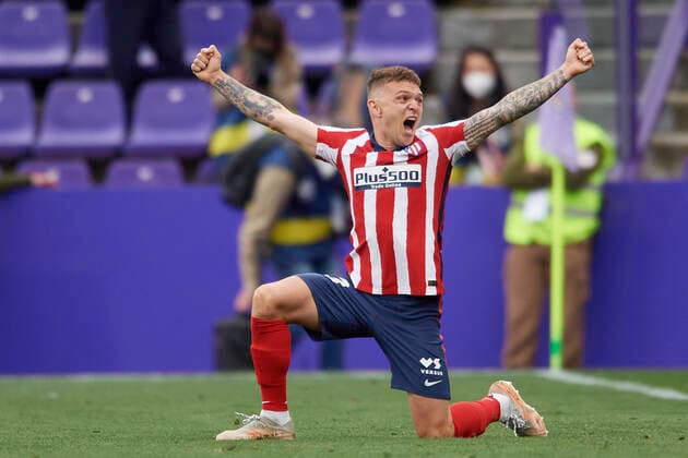Real Valladolid CF v Atletico de Madrid - La Liga Santander Kieran Trippier of Atletico Madrid celebrates after winning the league championship after the La Liga Santander match between Real Valladolid CF and Atletico de Madrid at Estadio Municipal Jose Zorrilla on May 22, 2021 in Valladolid, Spain. Sporting stadiums around Spain remain under strict restrictions due to the Coronavirus Pandemic as Government social distancing laws prohibit fans inside resulting in games being played behind closed doors Valladolid Spain breton-realvall210522_np6IX  Copyright: xJosexBretonx