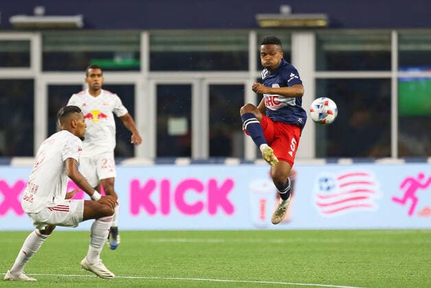 May 22, 2021; Foxborough, MA, USA; New England Revolution midfielder Wilfrid Kaptoum (5) in action during an MLS, Fussball Herren, USA match between New York Red Bulls Union and New England Revolution at Gillette Stadium. CSM Foxborough United States - ZUMAc04_ 20210522_zaf_c04_121 Copyright: xAnthonyxNesmithx