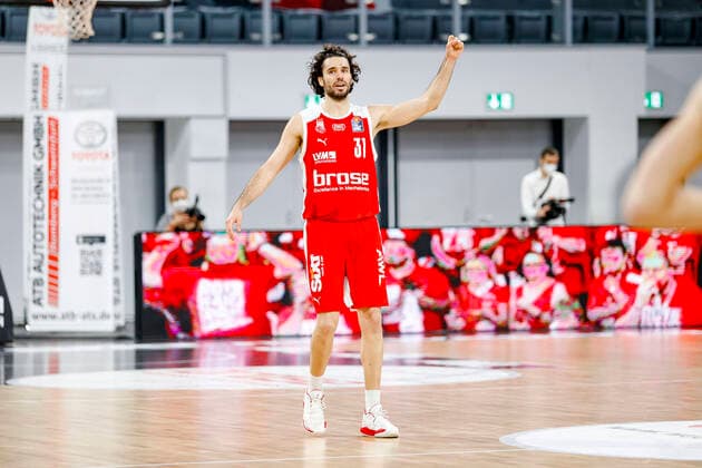 Michele Vitali (Brose Bamberg, 31) Brose Bamberg - MHP Riesen Ludwigsburg - easyCredit-BBL - Basketball Bundesliga - Basketball Saison 2020 21 Playoff-Viertelfinale Spiel3 , Playoffs, 23.05.2021 Bamberg, Brose Arena Copyright: DanielxLöb