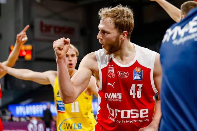 Christian Sengfelder (Brose Bamberg, 43) Brose Bamberg - MHP Riesen Ludwigsburg - easyCredit-BBL - Basketball Bundesliga - Basketball Saison 2020 21 Playoff-Viertelfinale Spiel3 , Playoffs, 23.05.2021 Bamberg, Brose Arena Copyright: DanielxLöb