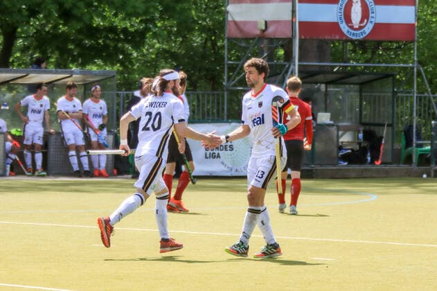 Hockey l I Herren I Saison 2021 I Länderspiel I Testspiel I Deutschland - Kanada I 23.05.2021 ZWICKER Martin (20, Deutschland) HAUKE Tobias (13, Deutschland) Hamburg UHC Arena Wesselblek Hamburg Deutschland Copyright: xLobeca RalfxHomburgx