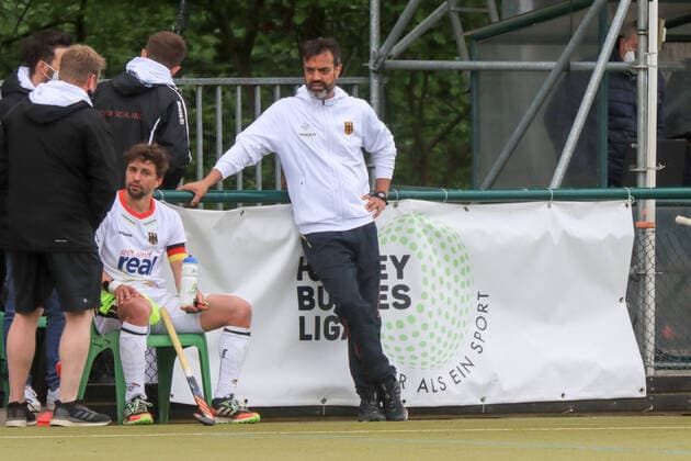 Hockey l I Herren I Saison 2021 I Länderspiel I Testspiel I Deutschland - Kanada I 23.05.2021 AL SAADI Kais (Trainer, Deutschland) Hamburg UHC Arena Wesselblek Hamburg Deutschland Copyright: xLobeca RalfxHomburgx