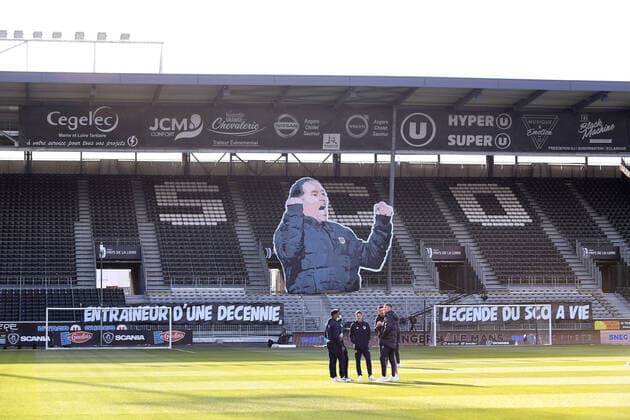ILLUSTRATION - TRIBUNE - TIFO HOMMAGE A STEPHANE MOULIN (ENTRAINEUR ANGERS) FOOTBALL : Angers vs Lille - Ligue 1 Uber Eats - 23 05 2021 FEP Panoramic 