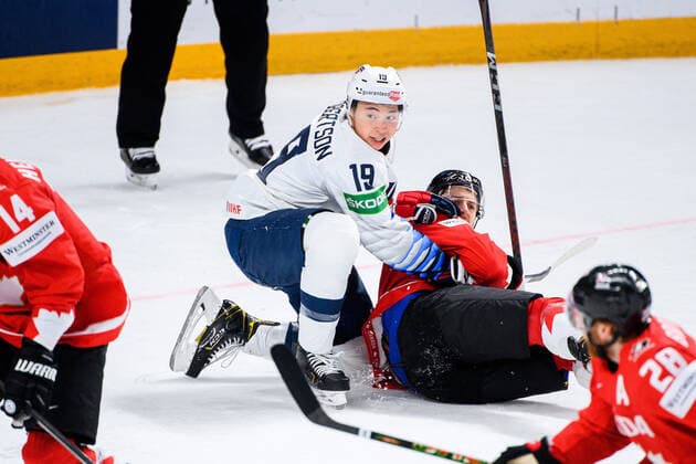210523 Jason Robertson of USA during the 2021 IIHF Ice hockey, Eishockey World Championship, WM, Weltmeisterschaft game between Canada and USA on May 23, 2021 in Riga. Photo: Simon Hastegard BILDBYRAN kod SH SH0112 ishockey ice hockey ishockey-vm iihf ice hockey world championship canada kanada usa day 3 bbeng Copyright: SIMONxHASTEGARD BB210523SH229