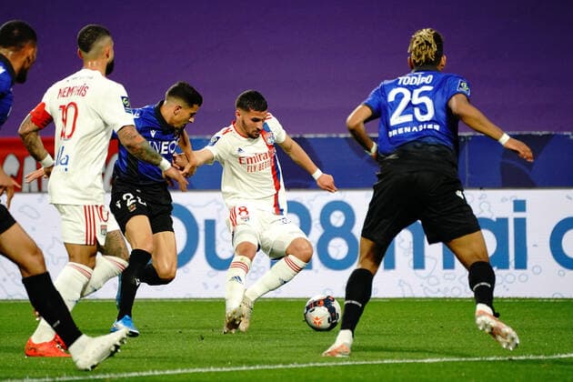 Houssem Aouar (Lyon) - Youcef Atal (OGC Nice) FOOTBALL : Lyon vs OGC Nice - Ligue 1 Uber Eats - Lyon - 23 05 2021 NorbertScanella PanoramiC 